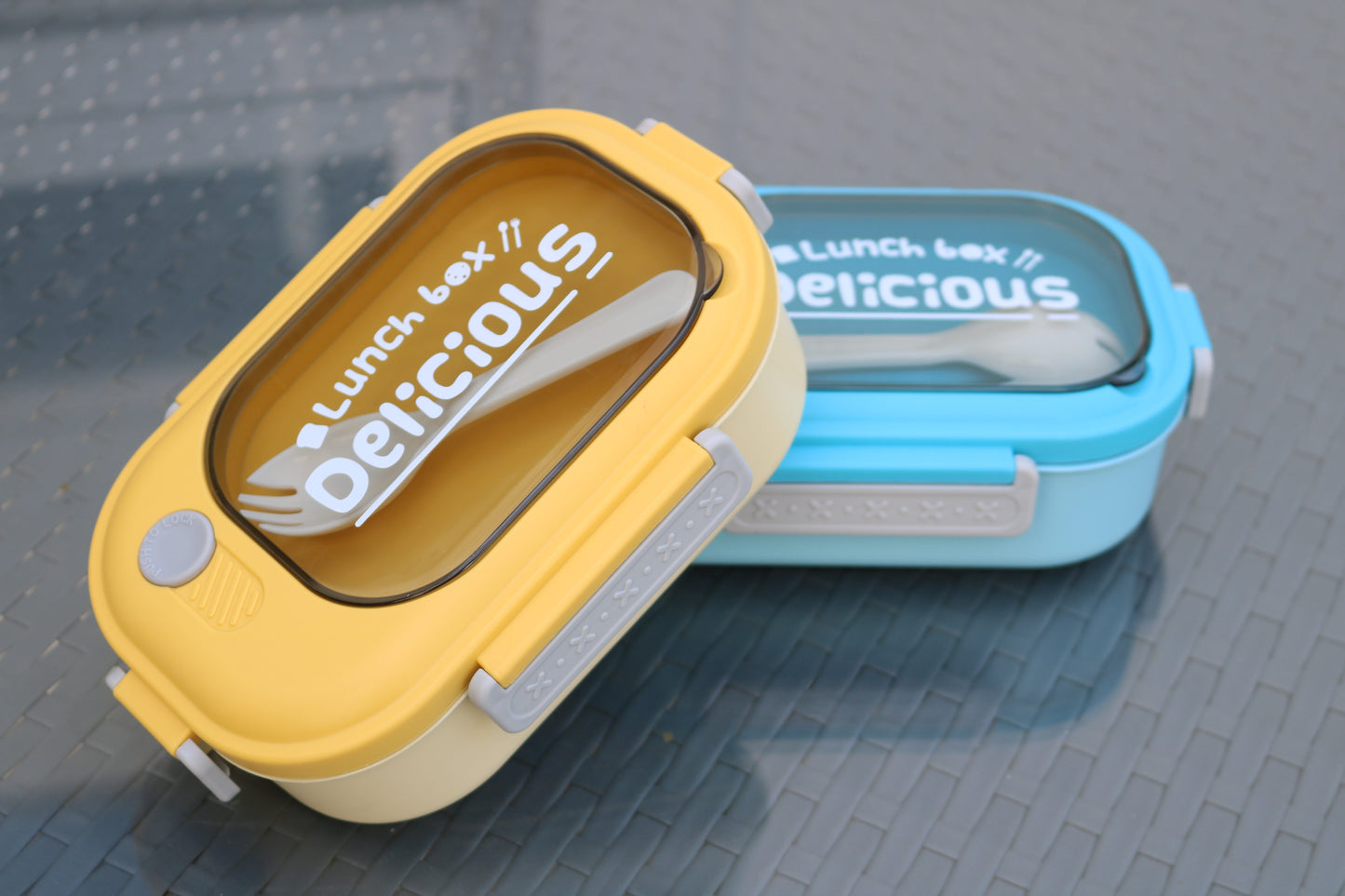 Tote Lunch Box with spoon